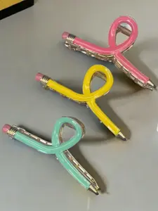Fashionable hair claws for the back of school season, pencil shaped hair claws, suitable for daily wear, vacation and dating occasions, and also a surprising and exquisite small gift, Claw Clips