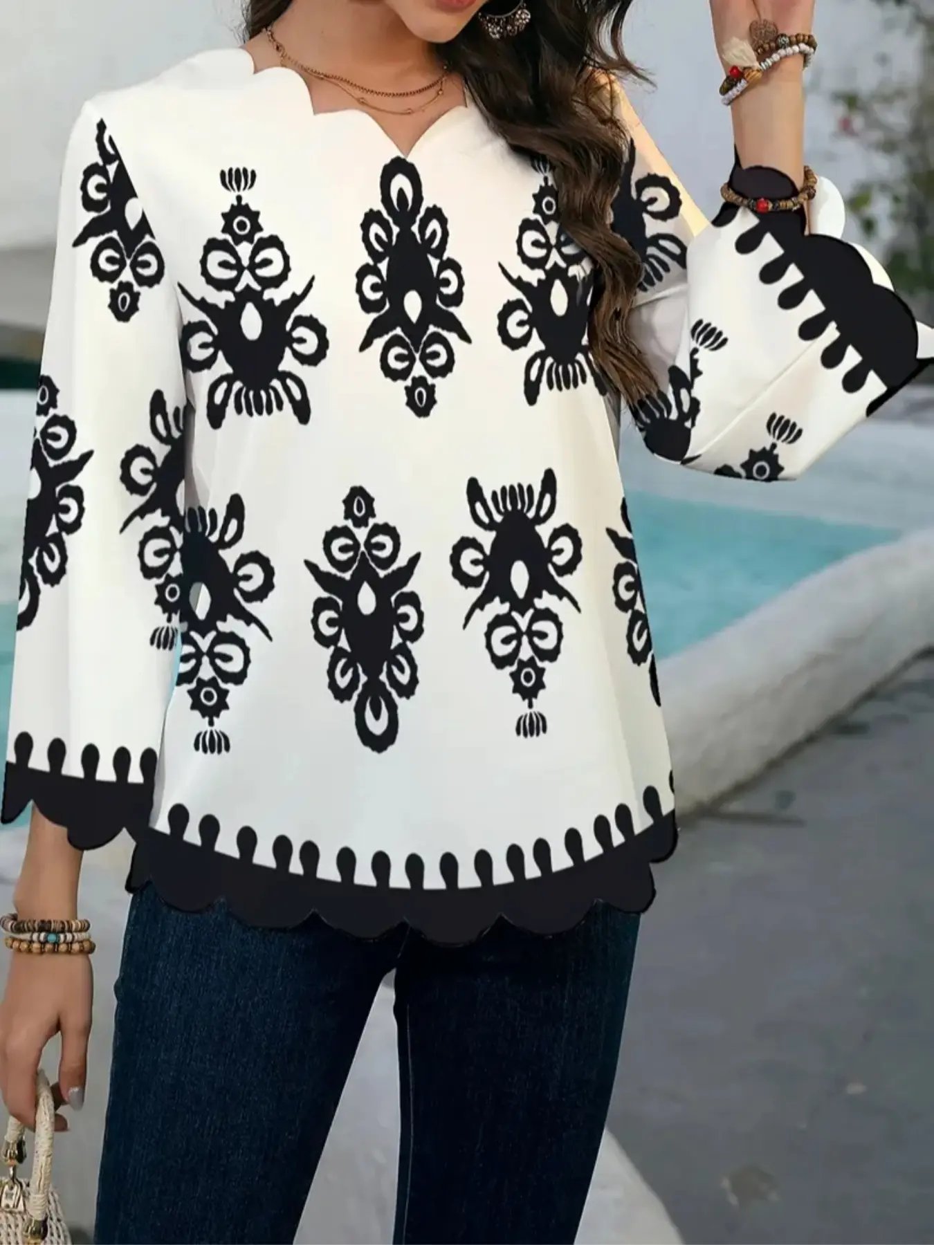 Middle East explosions plus size ladies Feminine Bohemian lace collar shirt blouse Top 3/4 sleeve black and white flower print Floral
