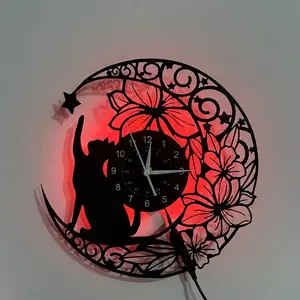 Vintage Cat-Shaped Vinyl Wall Clock, Silent Non-Ticking Quartz Battery-Driven, Irregular Shape Retro Decor, Perfect Gift for Cat Lovers