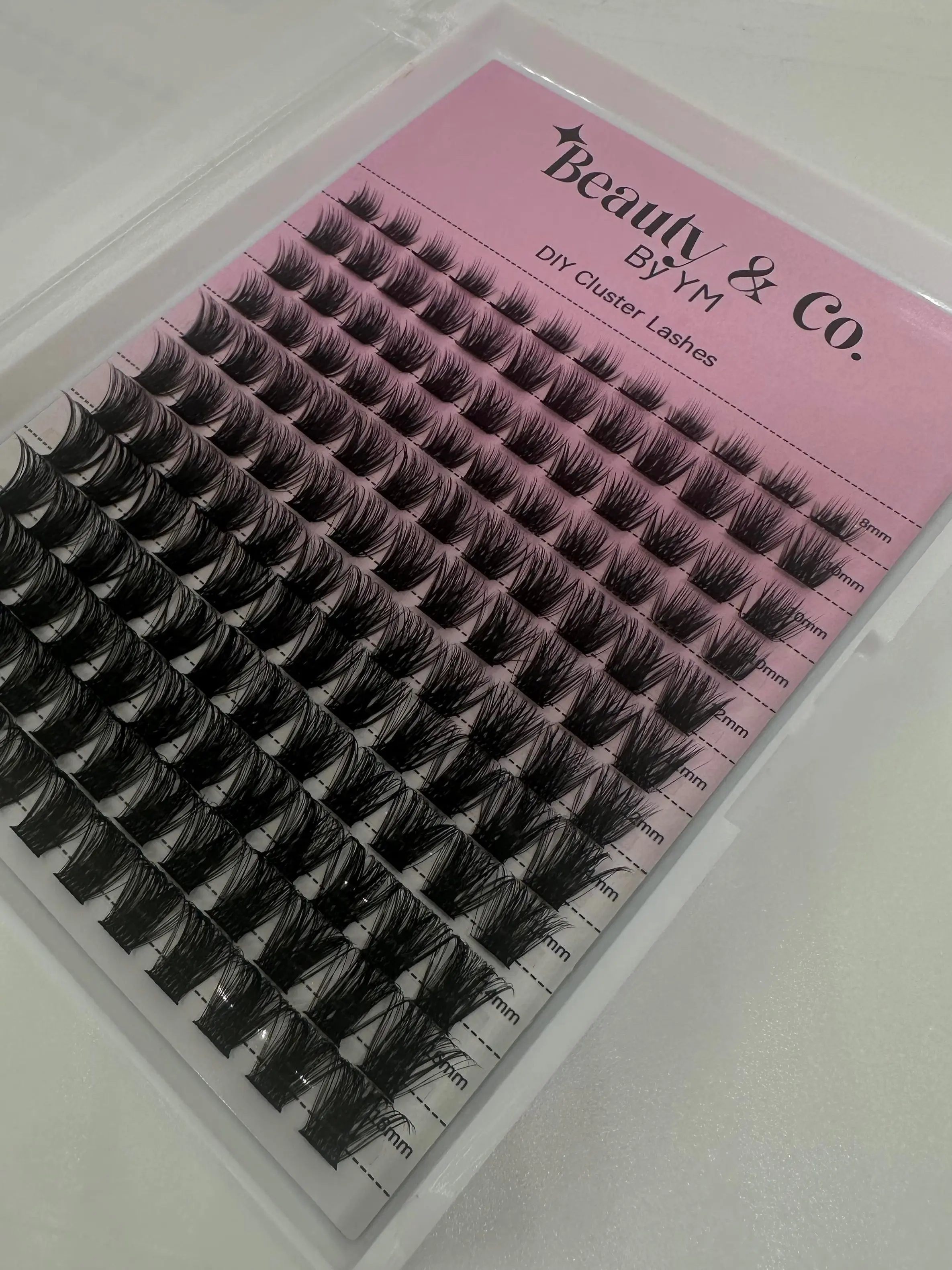 Beauty&Co Eyelash Clusters, Cosmetic DIY Volume Eyelashes with Tweezer, Lightweight Makeup False Lashes #83