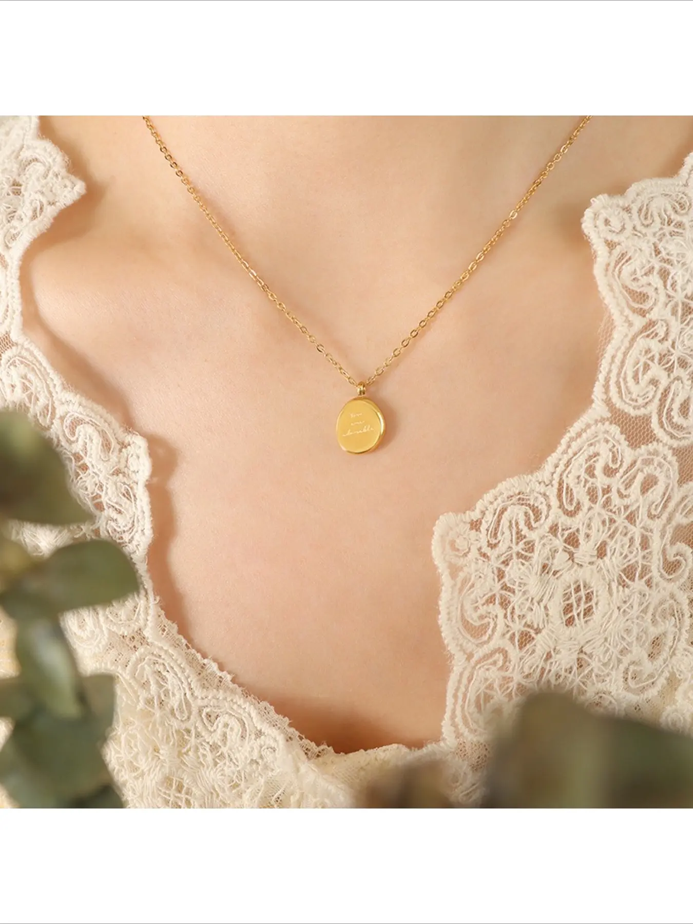 New Ins Minimalist Letter Pendant Elegant Necklace Trendy Unique Collarbone Chain Stylish Versatile Accessory Dainty Chain
