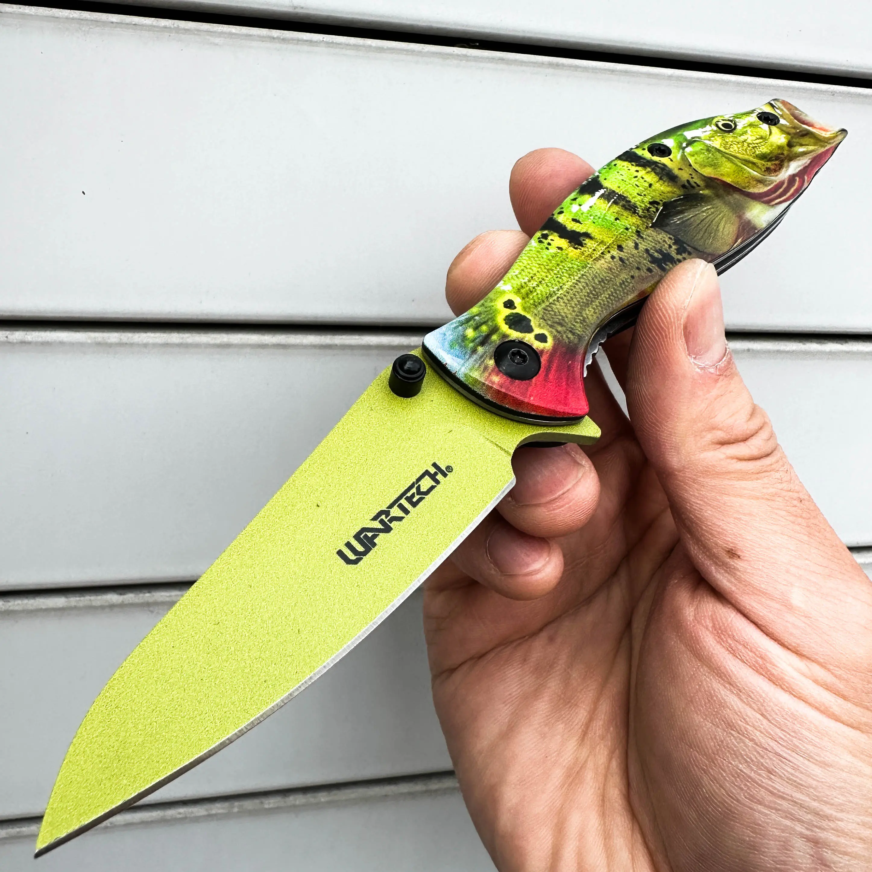 7.75" Fishing Gear Hunting Knife Peacock Bass Handle Fishing Themed EDC Tool Folding Pocket Knife for Men and Women, Lightweight Knife, Stainless Steel Blade Outdoor Tool
