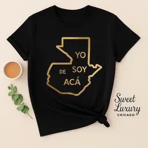 Unisex T-Shirt Guatemala Map – “Yo Soy de Acá” | Black Tee with Metallic Gold Vinyl Print, Cultural Pride Apparel