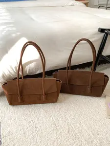 Fashionable retro versatile and atmospheric shoulder bag, simple and casual daily texture armpit bag, niche design large capacity solid color handbag, suitable for shopping, daily outings, commuting, work, and parties