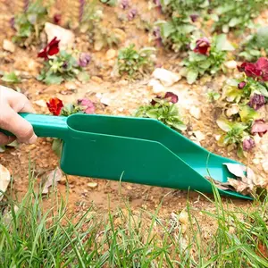 Heavy-Duty Gutter Cleaning Tool, Anti-Slip Ergonomic Shovel, Durable Plastic, Removes Leaves & Debris, Ideal for Commercial & Residential Use, Outdoor