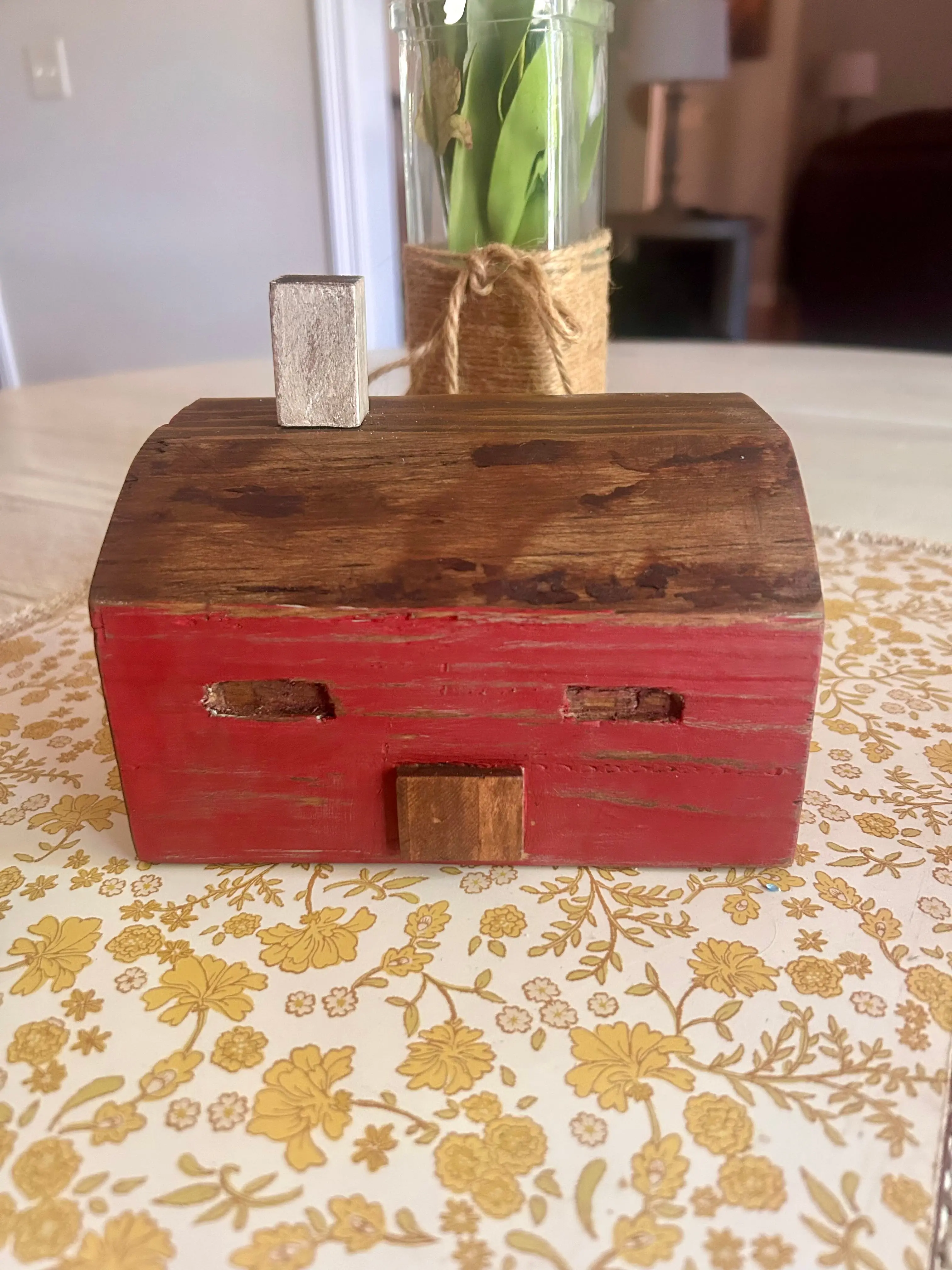 Rustic Distressed Red Wooden Cabin-Shape Storage Bin, Farmhouse Home Organizer with Compact Design, Shelf-Friendly Decor for Gifting