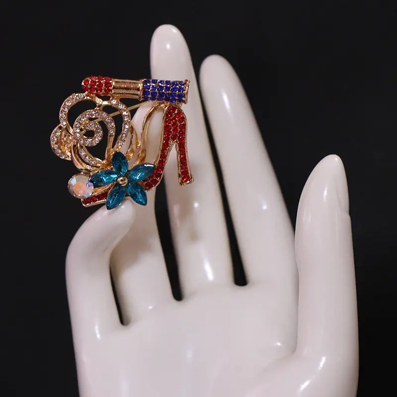 Fashion Baroque high heels brooch