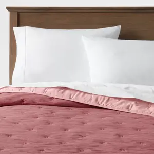 King Lofty Crinkle Voile Quilt Mauve - Threshold