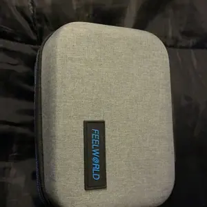 review image 0