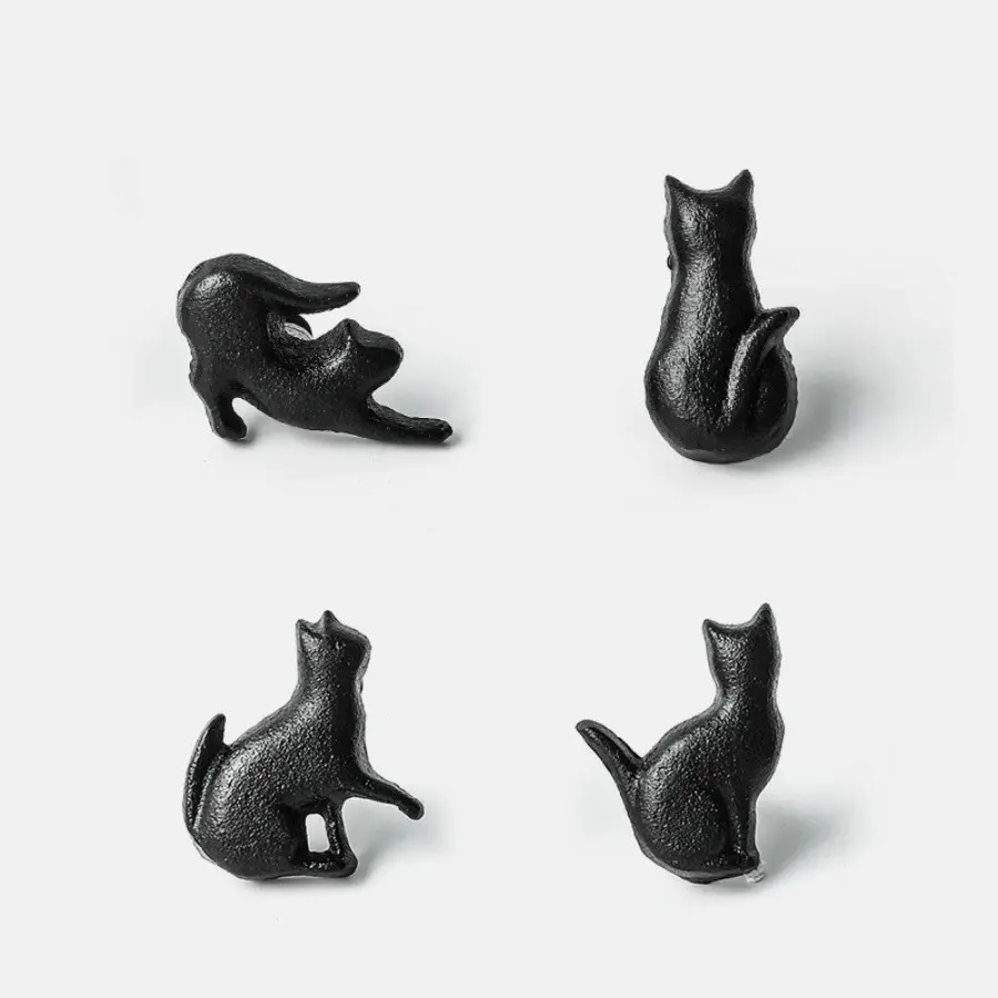 Cast Iron Cat Drawer Pull Handle, Creative Metal Door Knob for Wardrobe and Wine Cabinet, Unique Furniture Accessory
