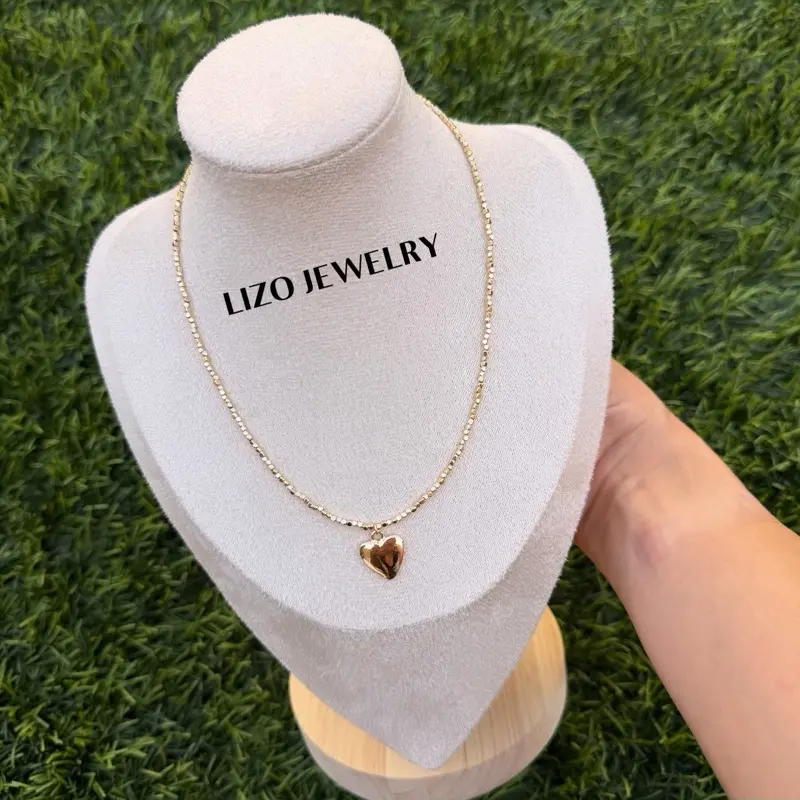 Corazon dainty necklace LIZO