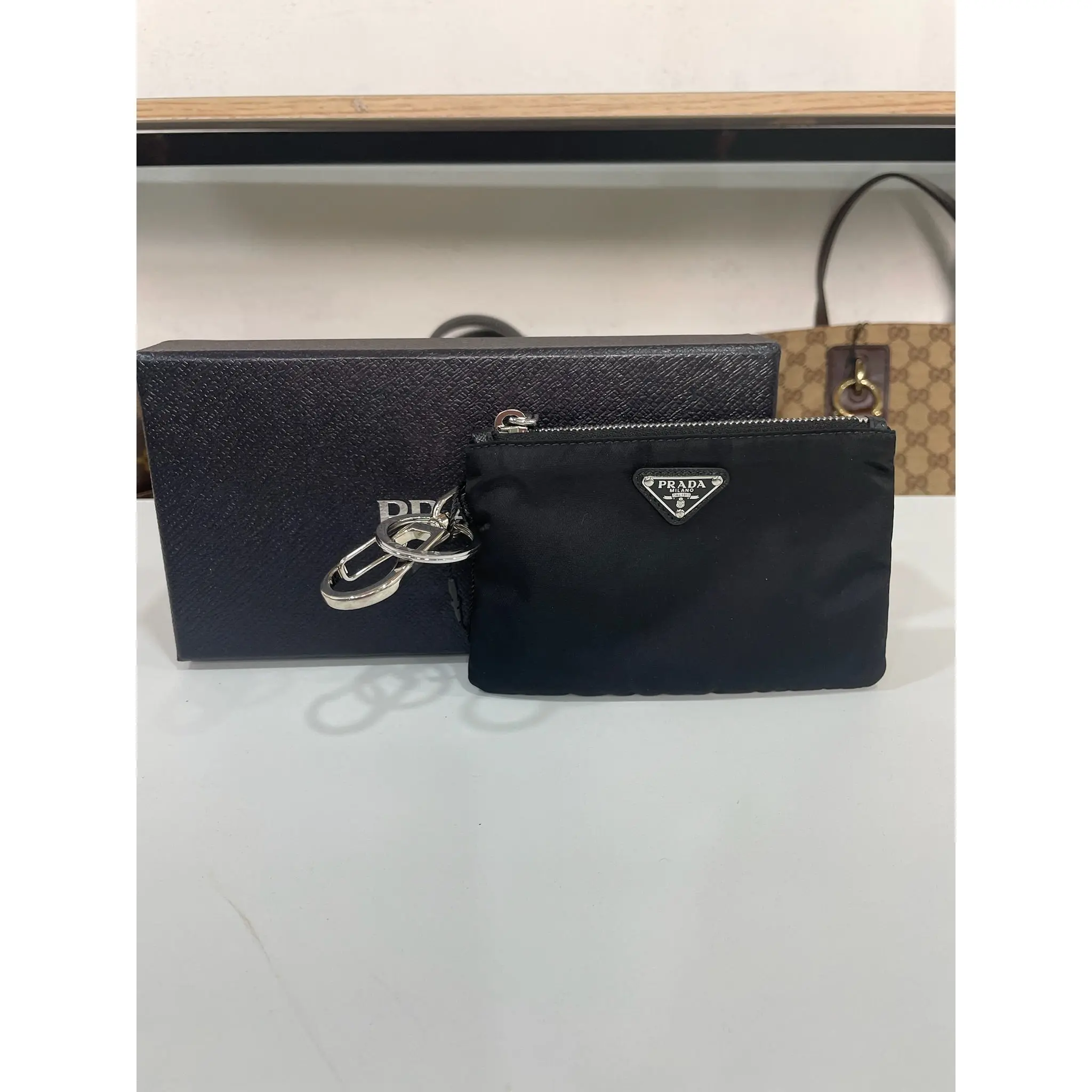 Pre-owned Leather Small Leather Goods M0707 89 Prada Re Nylon Pouch