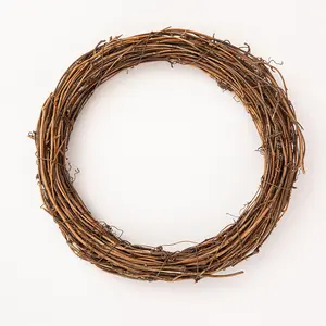 American Country Christmas Wreath, Rustic Style Door Hanging Decoration, D-Shaped Willow Ring Ornament for Holiday Decorations