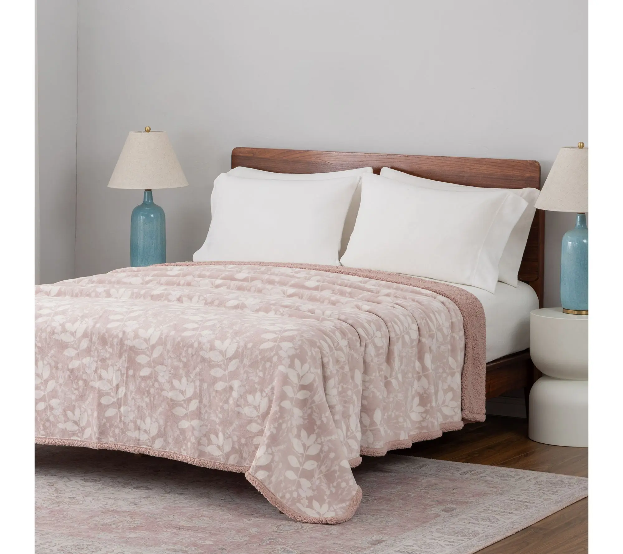 Berkshire Floral Vine Plush & Sherpa Blanket - Full