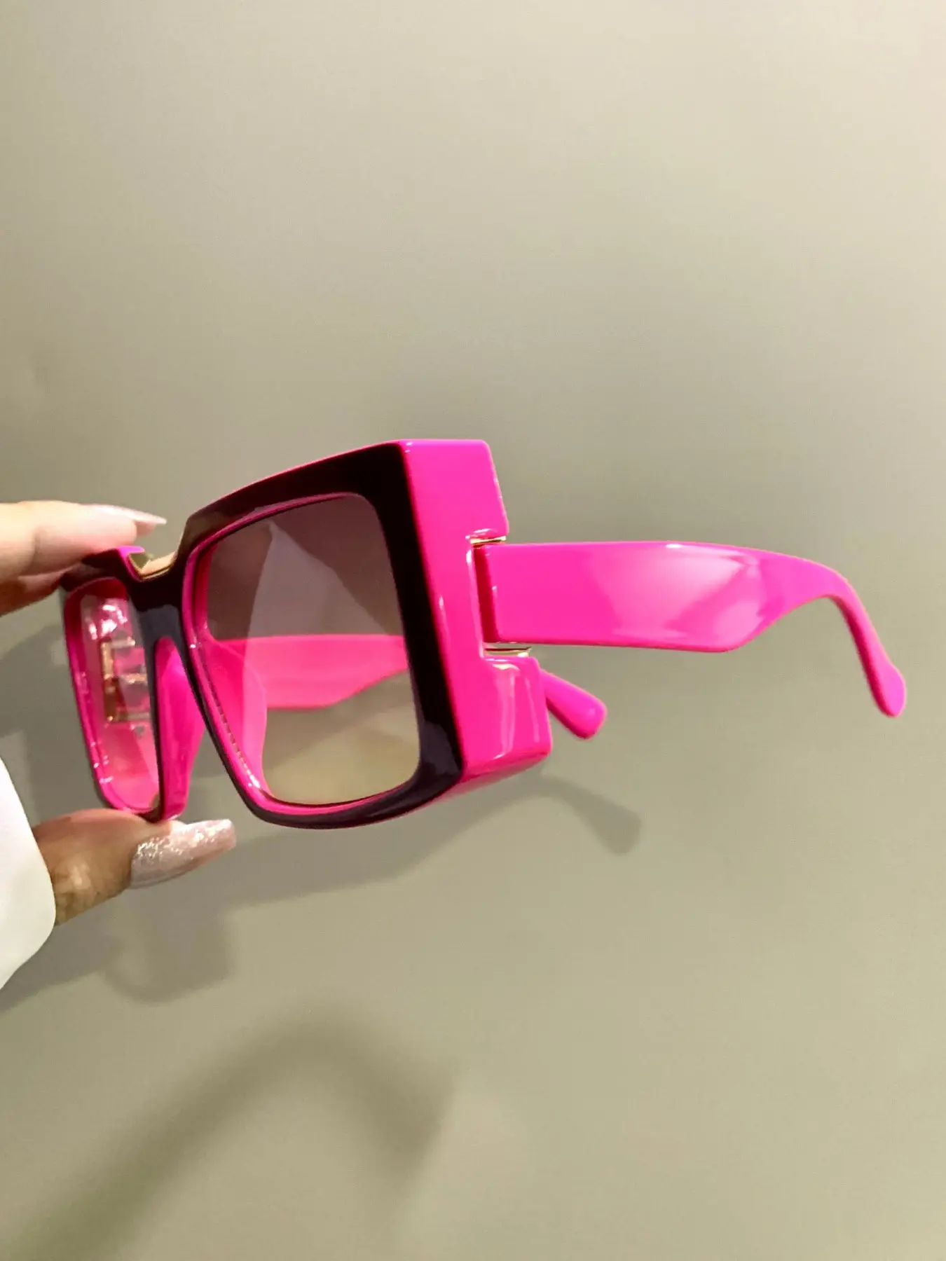 Square Glasses, Fashionable Frames Glasses, Stylish Square Frames, Fashion and Trendy Decorative Eyewear, Metal Hinges, Thick Frame Legs Eyeglasses Men's and Women's, Trendy Casual Eyeglasses