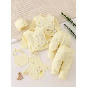 Newborn Set (0-3 months), all-season baby clothing, includes 2 tops + 2 pants + hat and bib, for the baby's first month, suitable for outdoor use