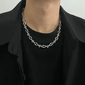 Hip-hop personality titanium steel non-fading thorns knotted necklace men's lip chain trendy niche high-end jewelry sweater chain