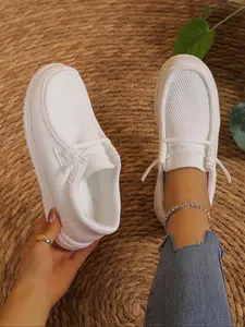Women's Fashionable Plain Color Slip on Sneakers, Lightweight Slip ons, Casual Comfortable Breathable Sports Shoes, Female All-match Round Toe Shoes for Daily Wear, Girl