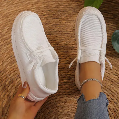 Women's Fashionable Plain Color Slip on Sneakers, Lightweight Slip ons, Casual Comfortable Breathable Sports Shoes, Female All-match Round Toe Shoes for Daily Wear, Girl