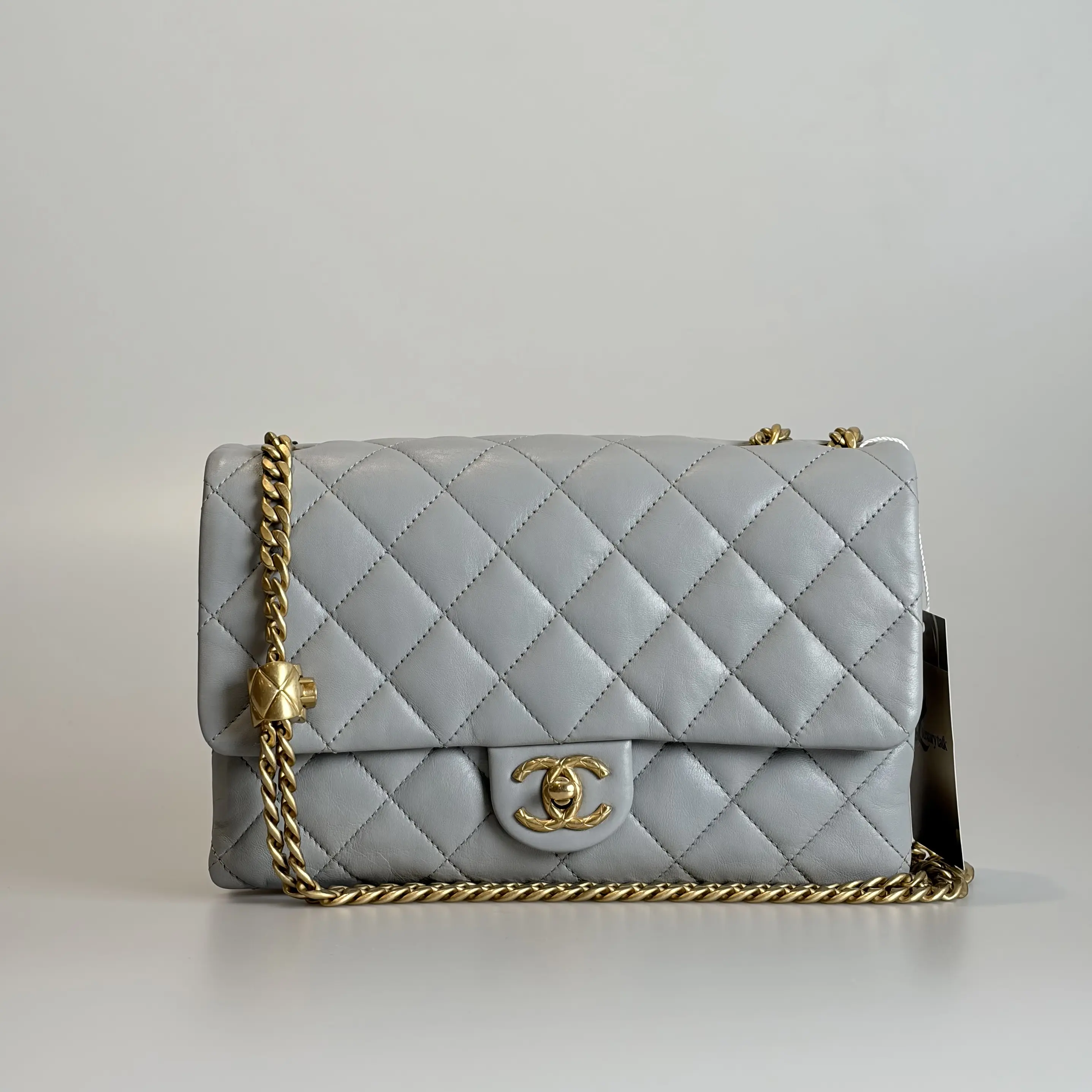Pre-owned CHANEL Calfskin Crossbody Bag Grey Quilted Gold tone Clasp with Gold Column Adjuster 82971639 Sold As Is / Final Sale