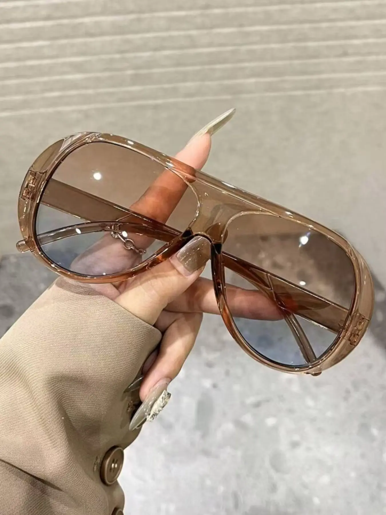Unisex Y2K Trendy Large Frame Glasses, Stylish Glasses, Aviator Shades, Retro Classic Style, Durable Streetwear Accessories, Perfect for Daily Use, Parties, Gifts