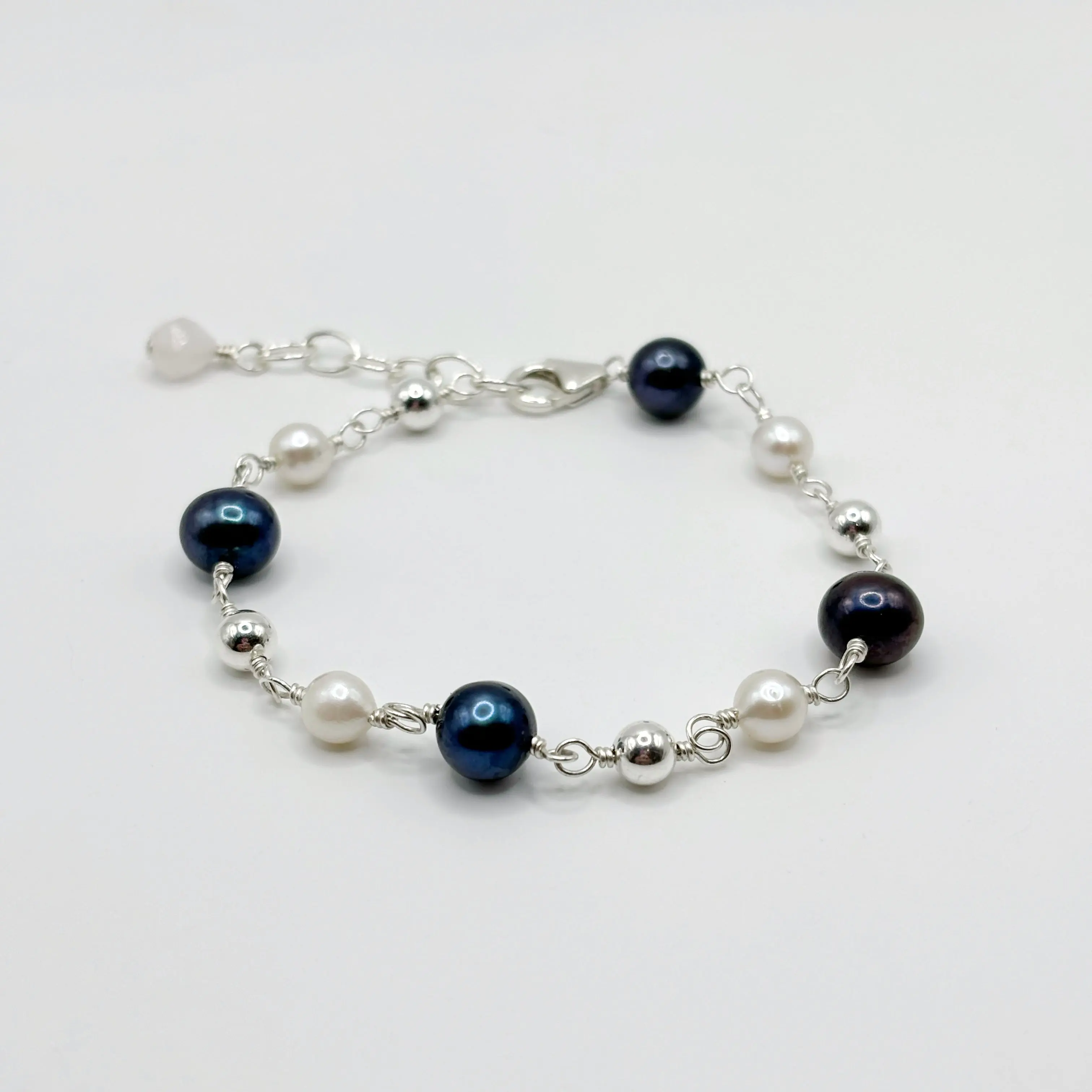 JoJo Pearl Bracelet