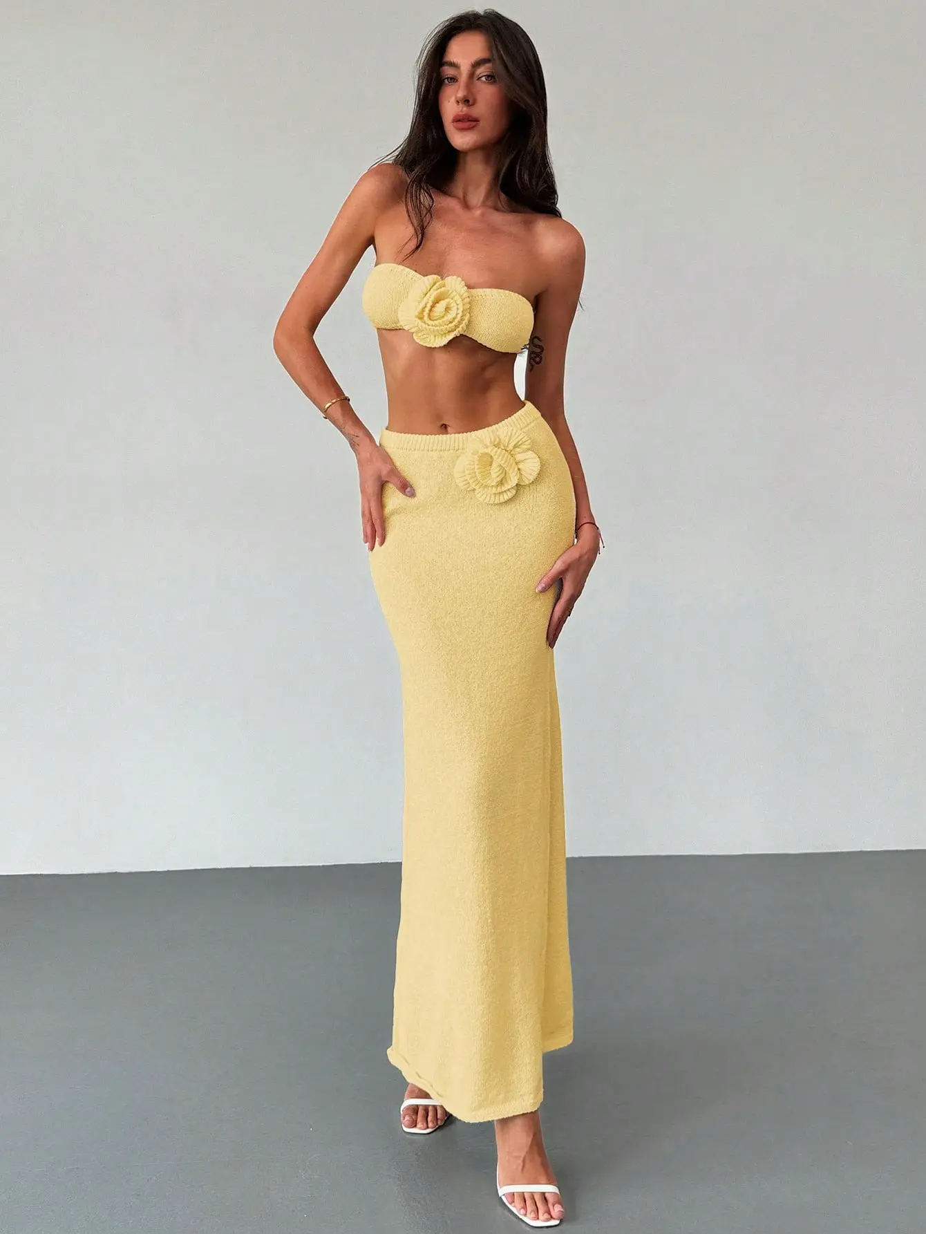 Women's 2-Piece Polyester Fabric Clothing Set - Sleeveless Knit Bandeau Tube  Top with Adjustable Straps, High