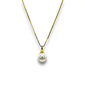 Poseidon Pearl Necklace - Elegant Women's Accessory