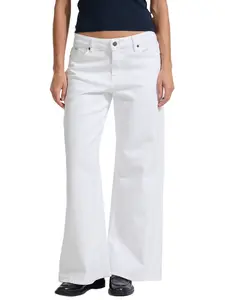 GUESS Jeans Female G13 Low-Rise Extra Wide Leg Jeans