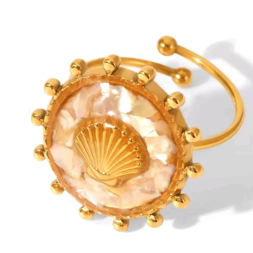 Ocean-Inspired Starfish Ring for Female, Gold-Tone Boho Summer Jewelry, Dainty with an Adjustable Size, Casual Day At The Beach, Beach