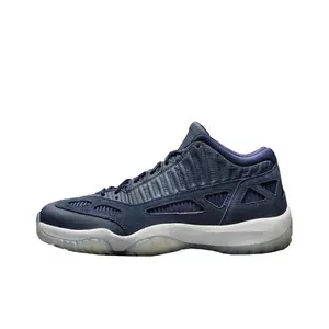Trendy Lightweight Trainers  (send shoe cover)