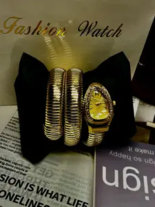 Women's Elegant Snake Skin Design Quartz Watch, Fashionable Wristwatch for Women & Girls, Trendy All-match & Exquisite Watch for Birthday Gift with Box, Modern Fashionable Wristwatch