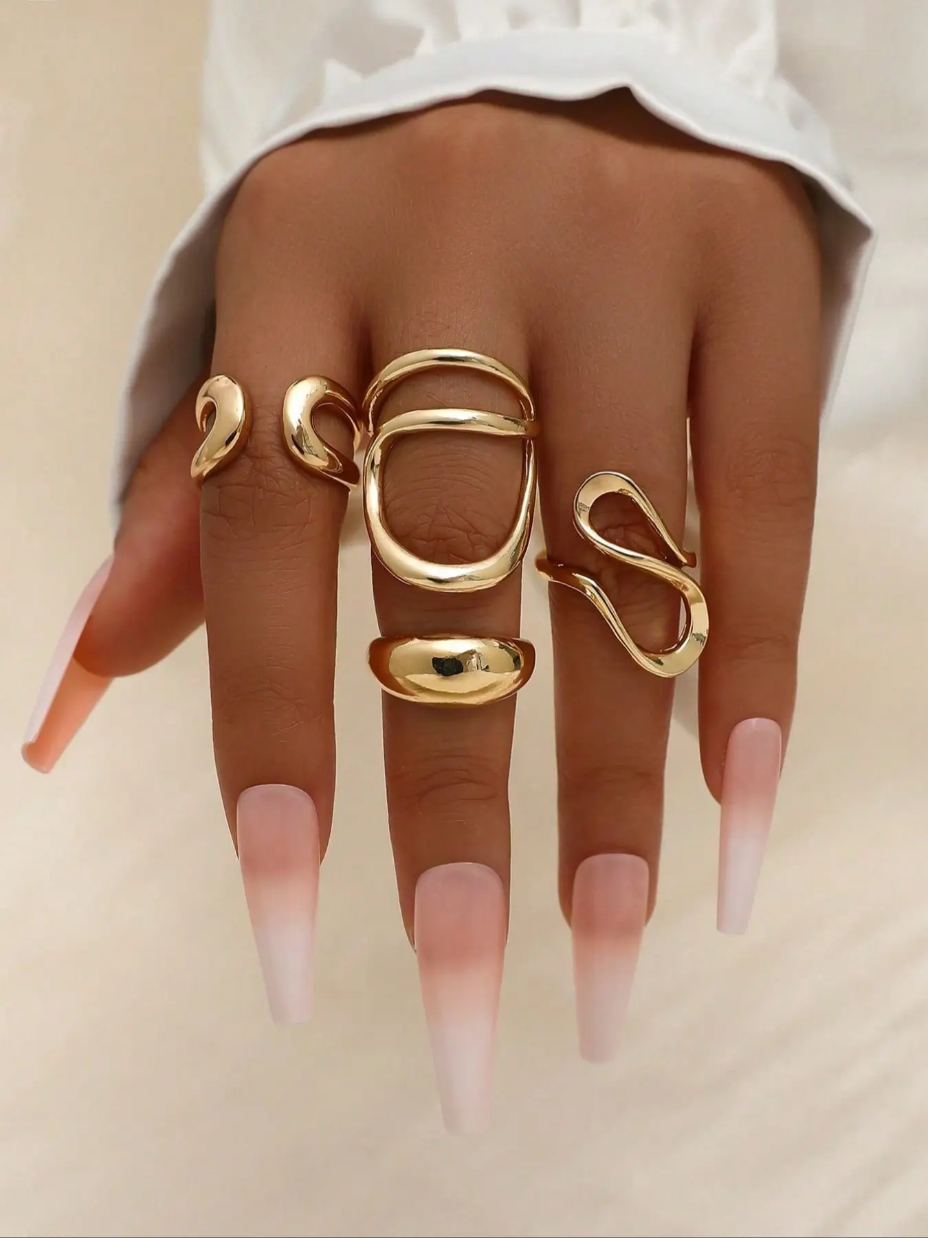 4Pcs/Set Bohemian Geometric Hollow Asymmetrical Adjustable Gold Rings Set For Women Jewelry Accessories, Boho Jewelry, Suitable For Daily Wear, Gift For Friends, Family, Couples, Birthday & Holiday, Stackable Finger Rings, Knuckle Rings