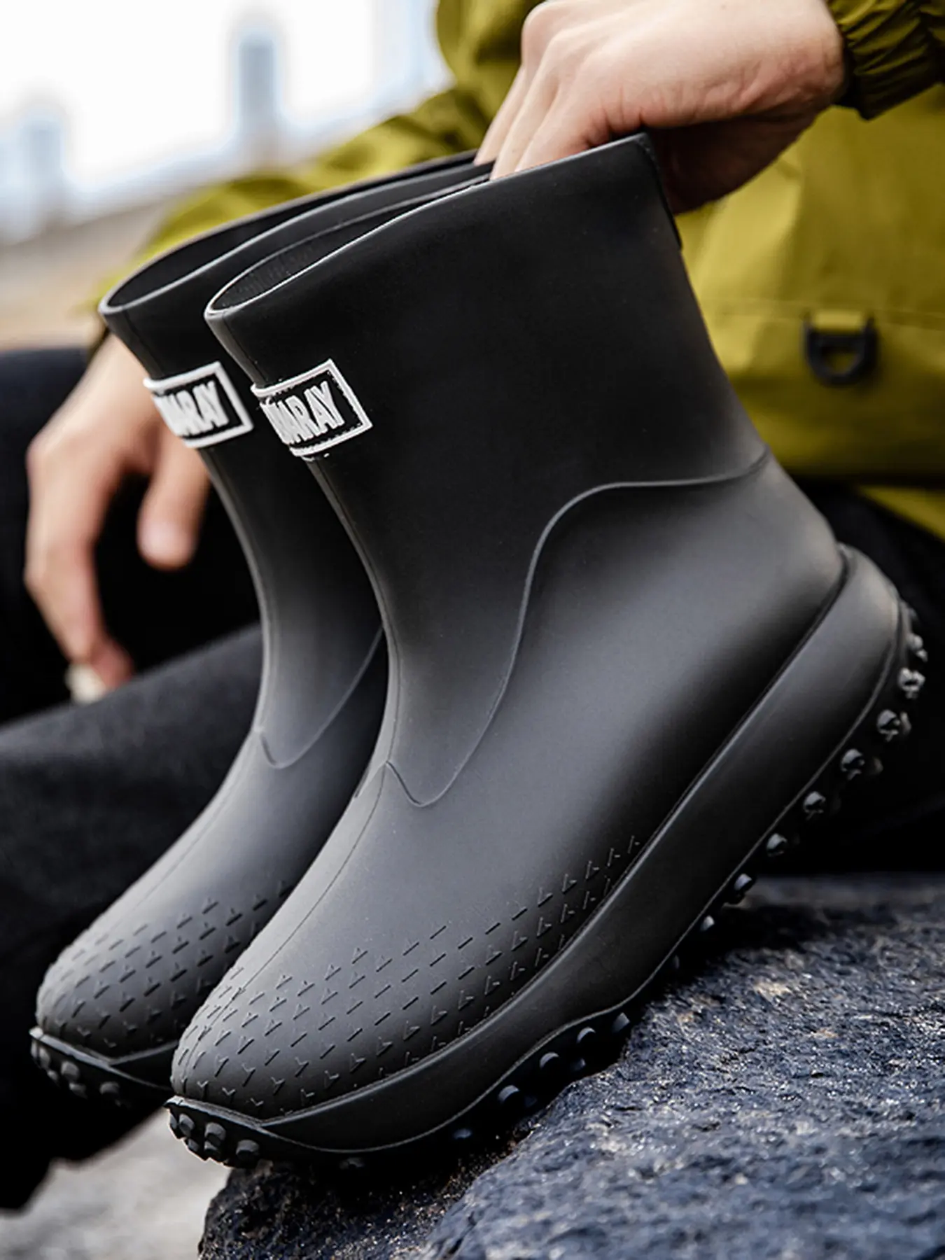 Men's Fashion Boots Spring Waterproof Rain Boots Comfortable Soft Mid-Calf Boots for Outdoor Adventure Hiking Fishing Garden Work Shoes