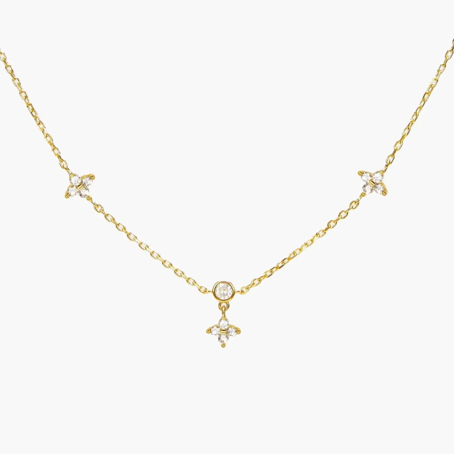 en route 18K Gold Plated Lucky Clover Necklace in Gold, Polished Four-Leaf Clover Pendant with CZ Accents, Everyday Elegant & Gift-Ready Jewelry that Brings a Hint of Luck, Perfect for Layering or Solo Statement Looks