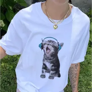 Y2K Headphones Cat T-Shirt, Silly Cat Meme Tee, Unisex Graphic Tees Gothic Grunge Y2k Emo Scene Amity Affliction Style Clothes Men Women Streetwear