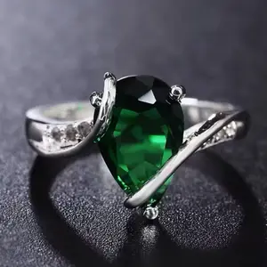 925 Sterling Silver Emerald Heart Wrap Ring – Luxury Sparkle, Perfect Gift