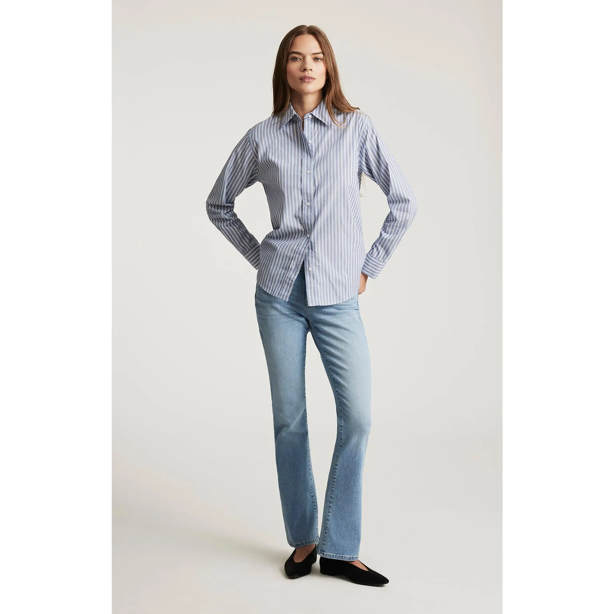 Women's Mid-Rise Bootcut Flare Jeans - Bleached Washed Vintage Denim, Comfortable Chic Curves Fit with Cotton Polyester Fabric, Bleached Jeans, Bottoms, Bleach Wash, Curvy Fit Jeans, Lady, Curved Cut, Fitted