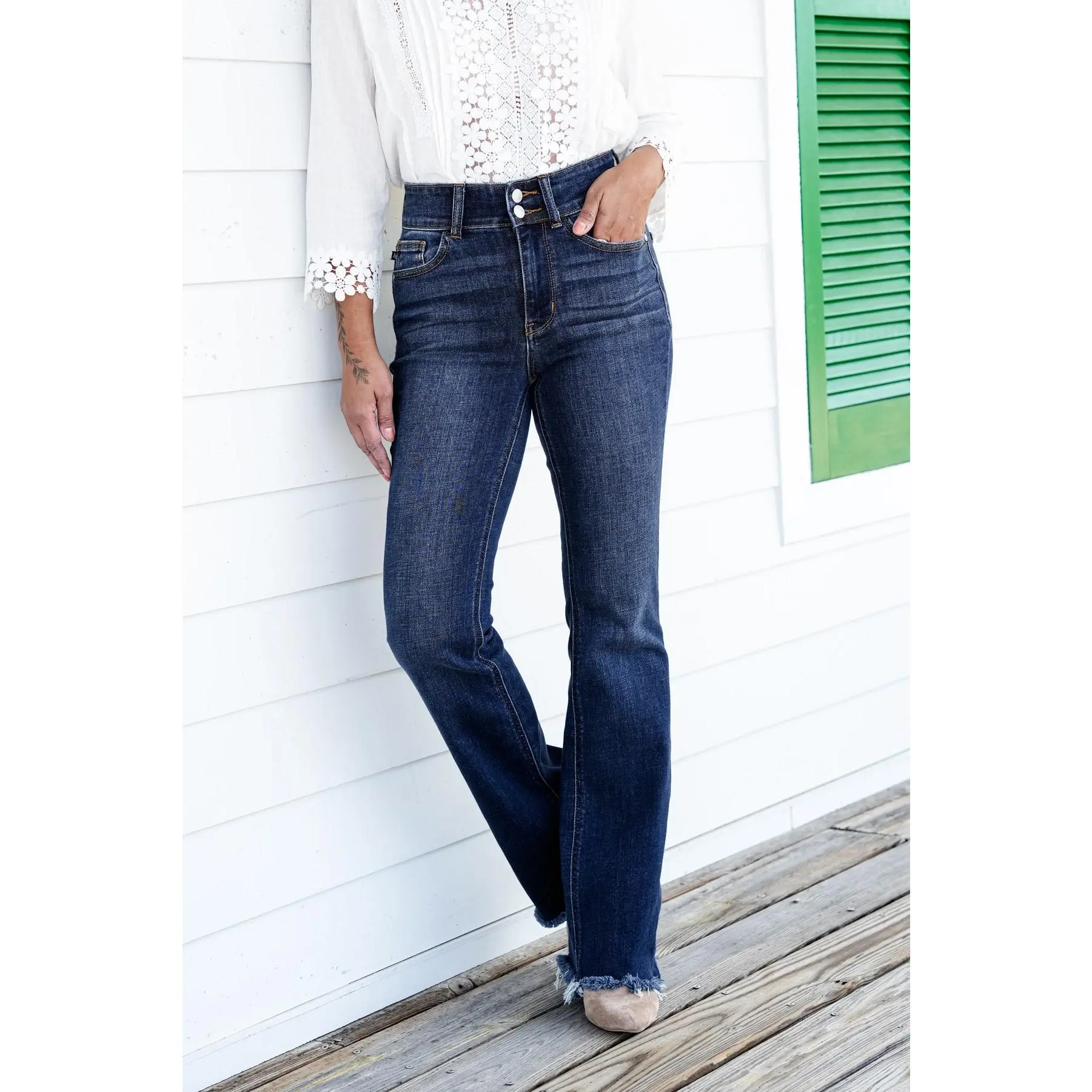 Judy Blue Feeling Fine Dark Wash High Rise Non Distressed Vintage Frayed Hem Bootcut Jeans Judy Blue Feeling Fine Dark Wash High Rise Non Distressed Vintage Frayed Hem Bootcut Jeans