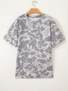 Oversized Camo T Shirt for Women - Retro Camouflage Print Short Sleeve Loose Comfy Casual Summer Tee
