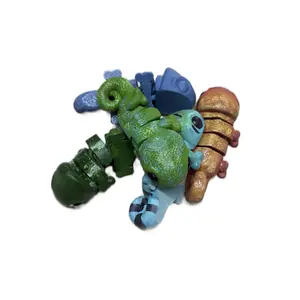 Random chameleon fidget