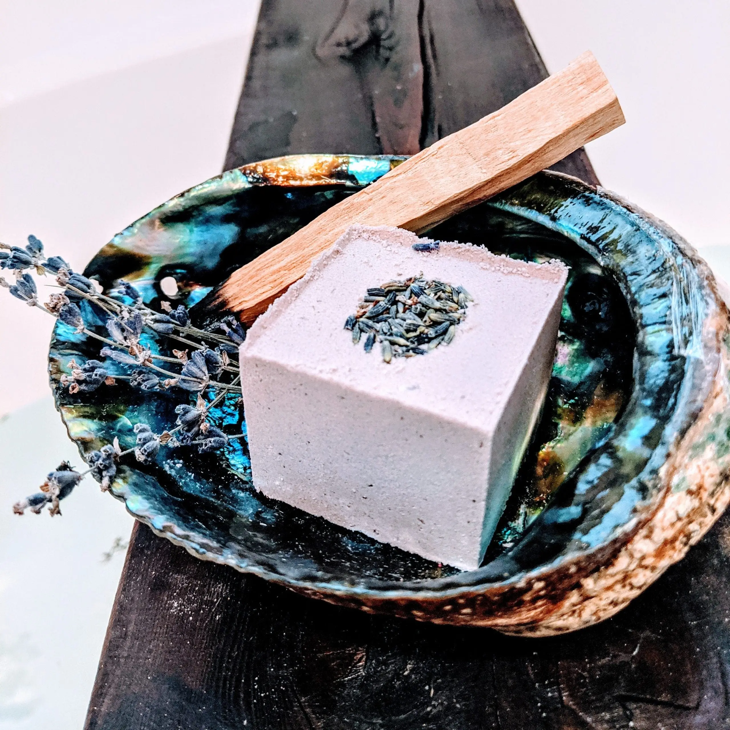 Pain Relieving Lavender Bath Bombs - The Good Rub