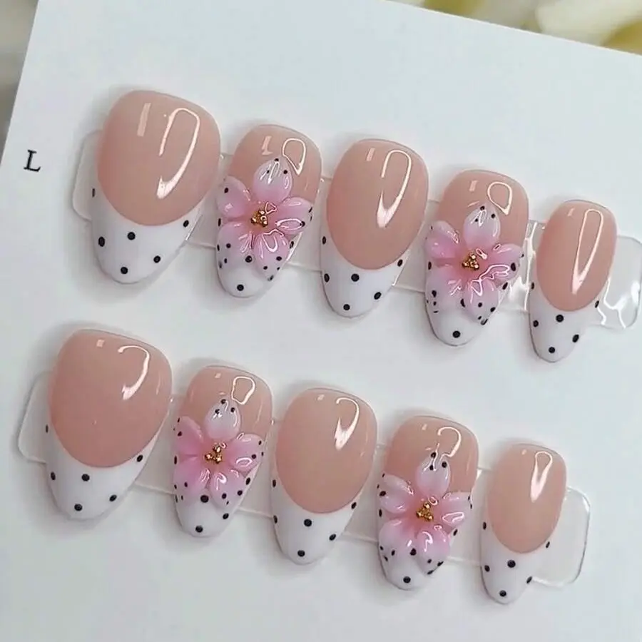 24pcs Handmade Press-On Nail Sets - Box Pack, Polka Dot Y2K 3D Carved Flower, Minimalist Gradient Pink French Fake Tips, Easy-Wear Nail Supplies, Trendy Teen Gifts, Gifts for Girly Girls for Daily Use