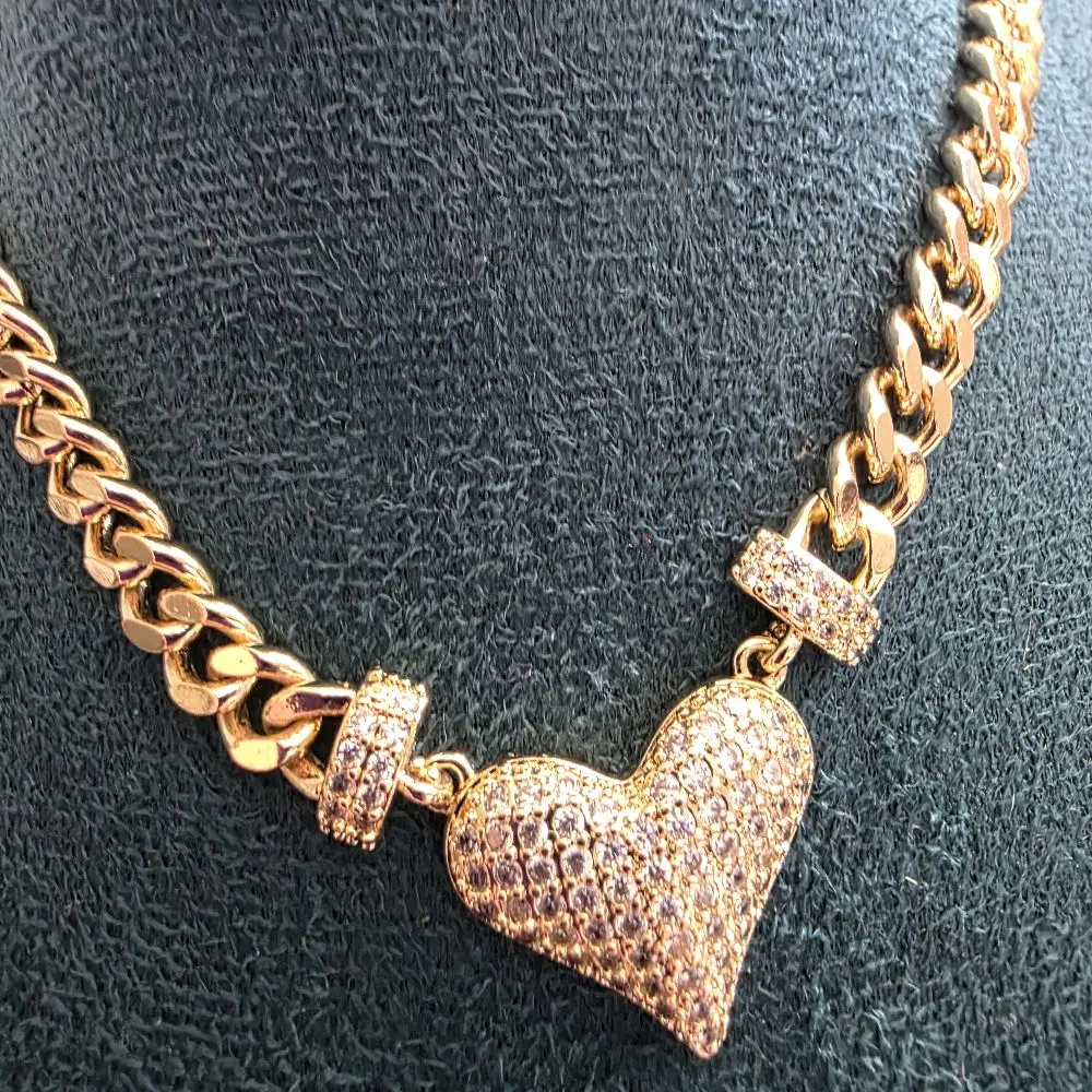 14k Gold-Plated Heart Necklace (Gargantilla Corazón)