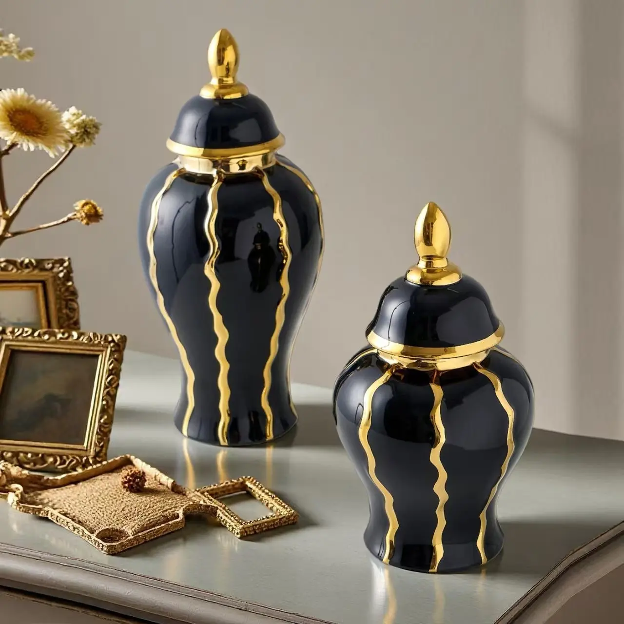 1pc Electroplated Gold Ceramic General Jar Vase, Creative Luxury Classic Glossy Decorative Bottle, Home Decoration Flower Arrangement Gift
