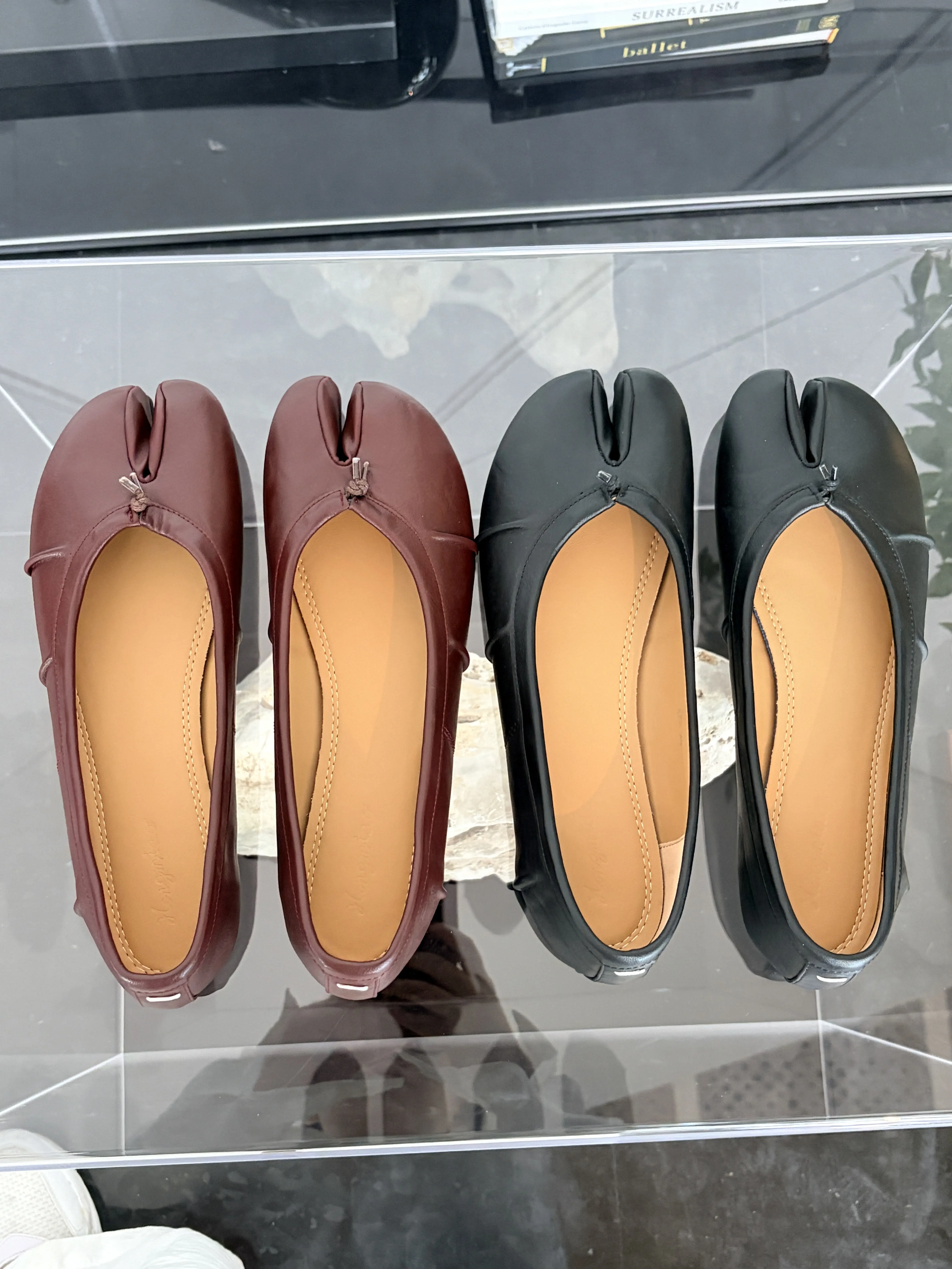 Ladies' Flat T-Strap Ballet Flats - French Retro Pleated Leather Shoes, Casual Flat Shoes for All Seasons