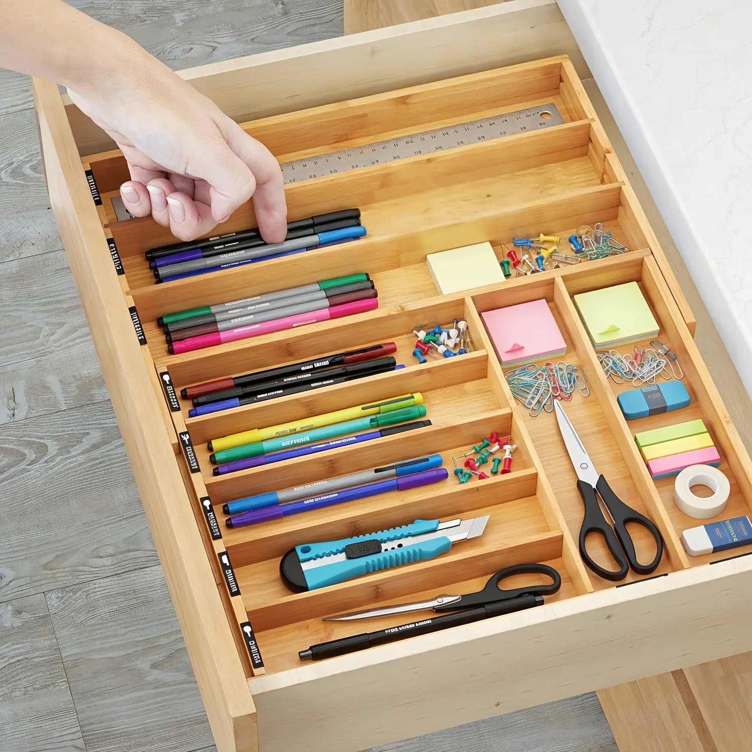 Kitchen Silverware Drawer Divider with Tags, Expandable Bamboo Utensil Tray Organizer for Cutlery, Flatware, And Knives Drawer Storage