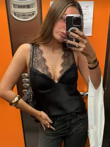 Sexy Black Lace Slip Top Women Summer Y2K Tanks & Camis Casual Corset Crop Cup Tops For Woman Bustier Sleeveless Backless Bra Camisole Classy Tops