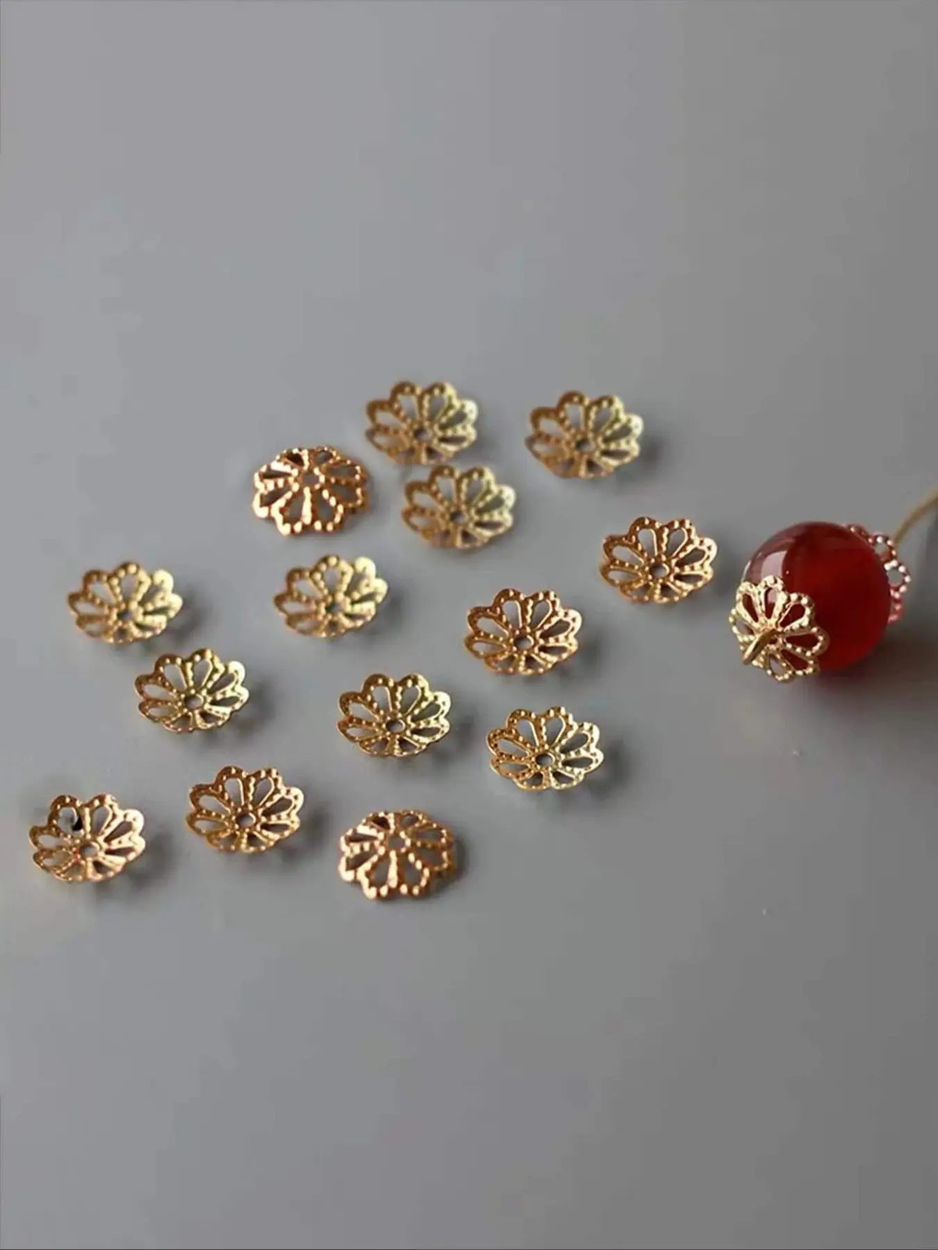 200pcs 7/9mm Petal Vintage Alloy Glue Beads Cap, Flower Spacer Loose Beads for DIY Jewelry Making, Diy Beading Accessories, Bracelets Necklaces Earrings Accessories, Jewelry Making Supplies, Beads And Accessories