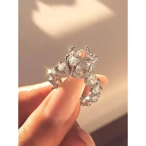 Elegant Rhinestone Decorated Ring for Women, Fashion Artificial Zircon Jewelry for Party, Daily Decor, Trendy All-match & Exquisite Jewelry for Birthday Gift